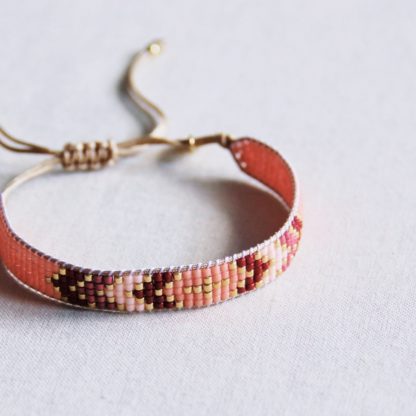 Weefarmbandje zalm/rood/roze/goud
